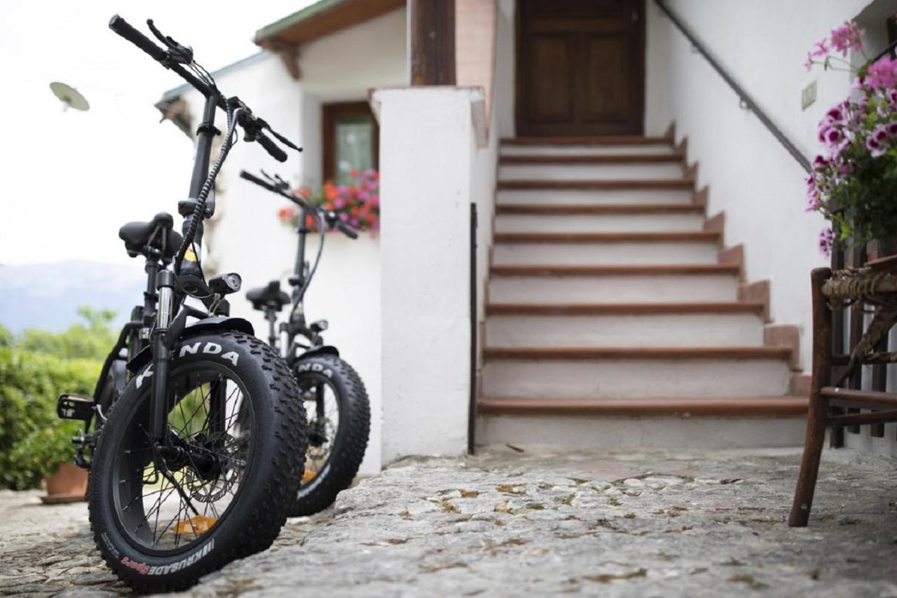 Il Ciavattone Bed And Bike Panzió Sulmona Kültér fotó