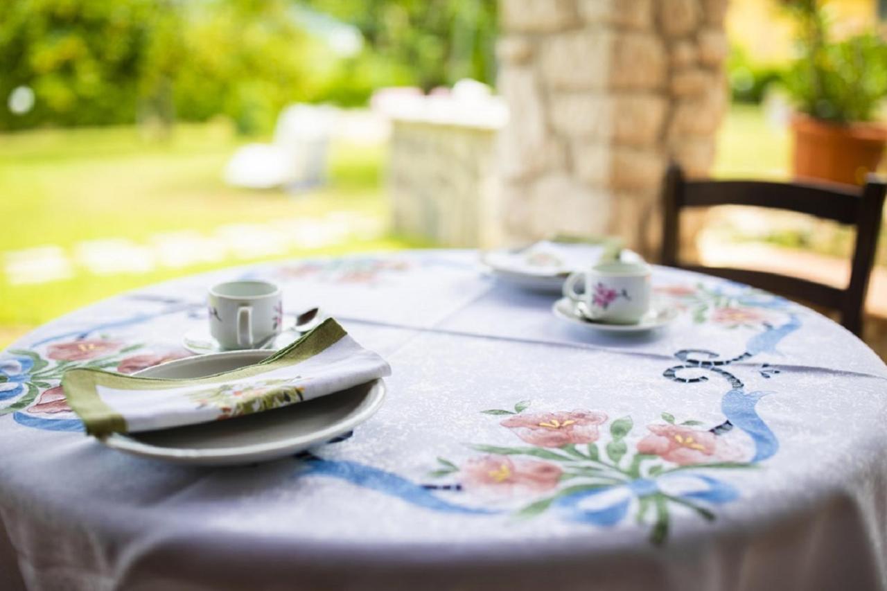 Il Ciavattone Bed And Bike Panzió Sulmona Kültér fotó