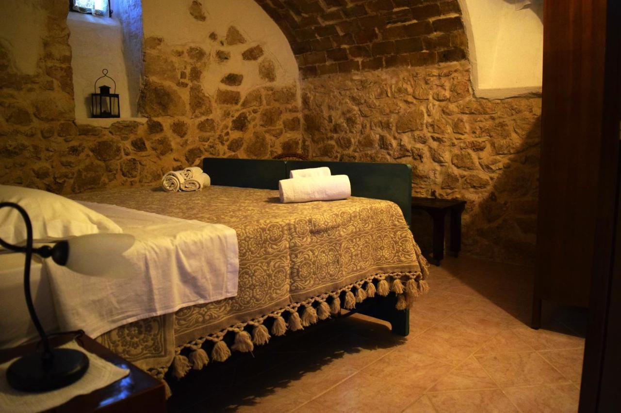 Il Ciavattone Bed And Bike Panzió Sulmona Kültér fotó